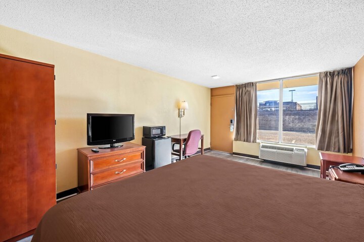 Rodeway Inn Monroe