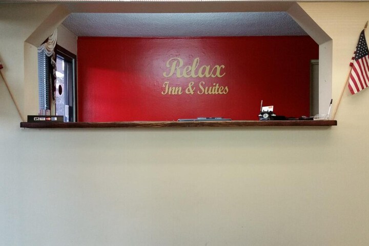 Relax Inn & Suites