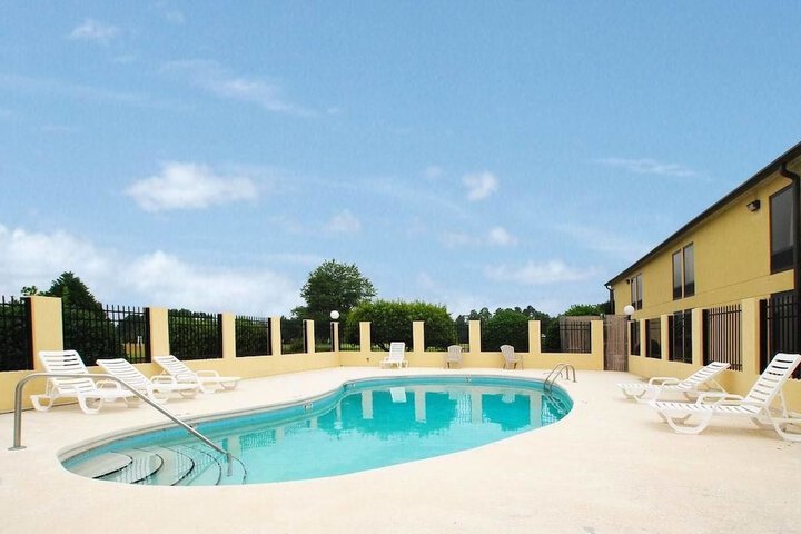 Pool 9 of 48