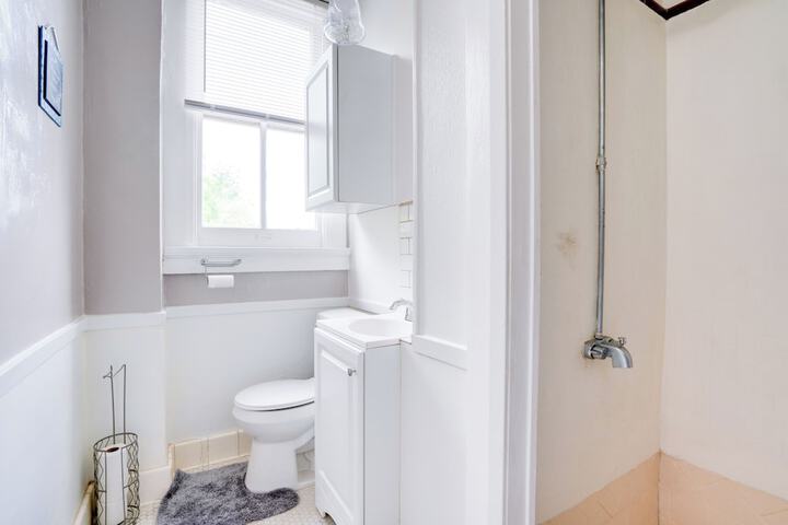 Downtown Schertz Vacation Rental Near Restaurants!