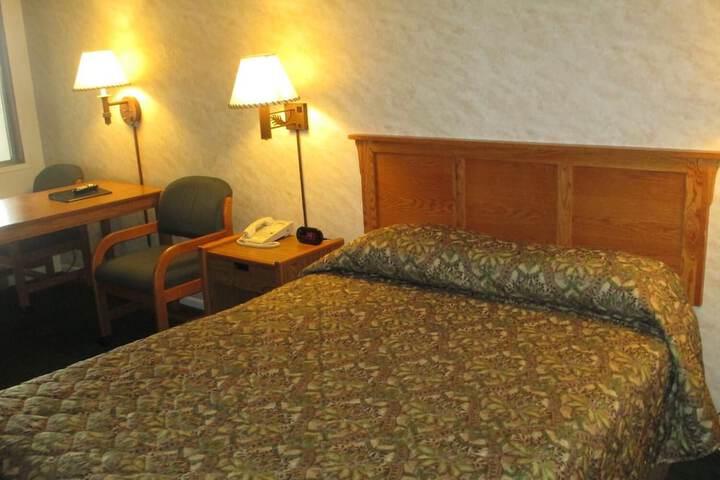 Room 13 of 22