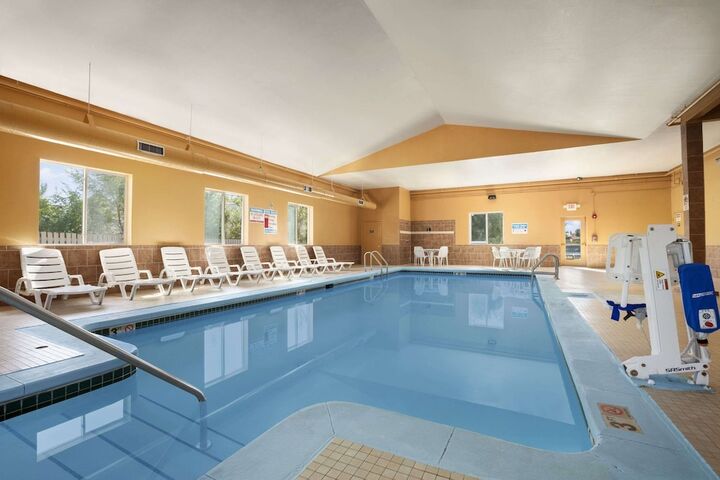 Pool 6 of 43