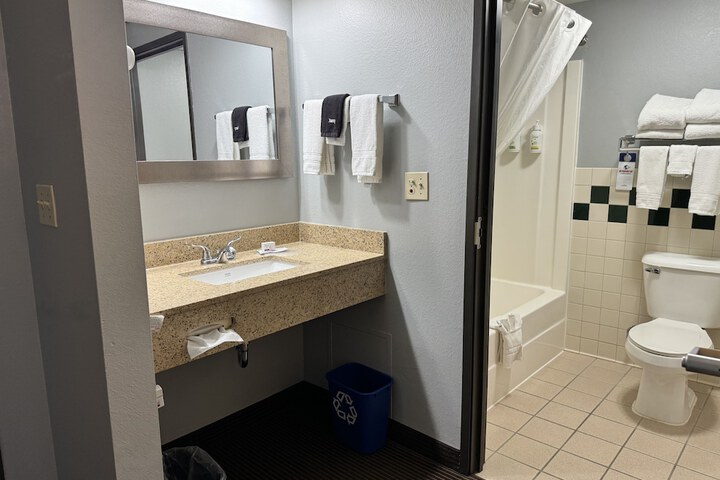 AmericInn by Wyndham Stillwater