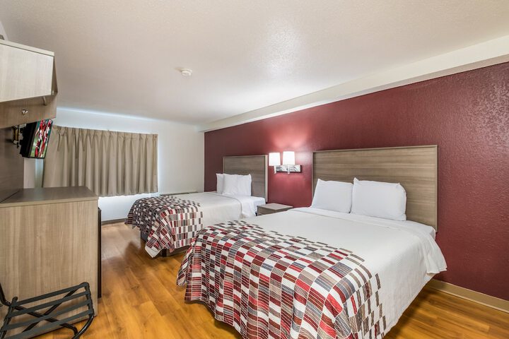 Room 21 of 34