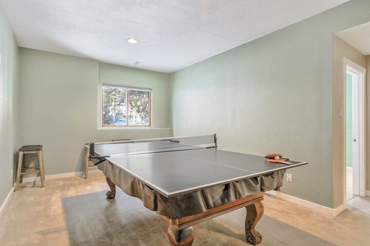 4bdhot Tubping Pong Pool Table, Gymmnt Retreat