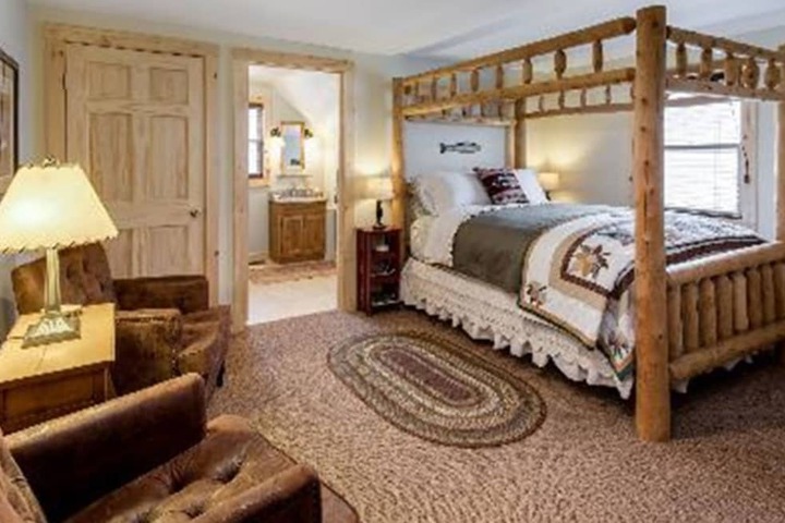 Room 19 of 34