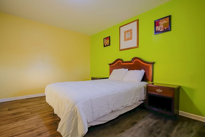 Hotel O Markham IL near Harvey / Tinley Park