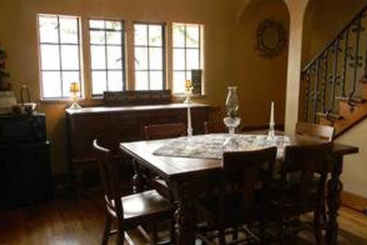 Maple Street Bed & Breakfast