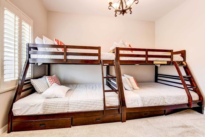 Pool BBQ & Bar: Family Home in Queen Creek