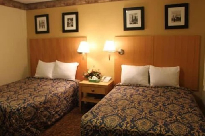 Room 17 of 22