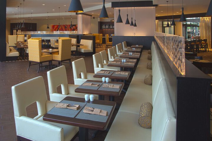 Dining 47 of 67