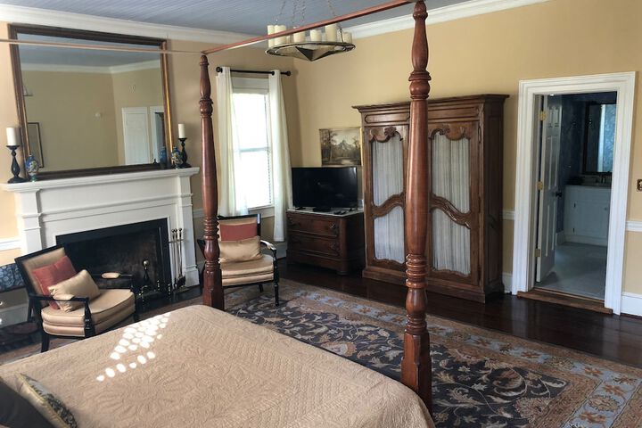 The Elizabethtown Inn