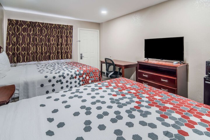 Room 18 of 30