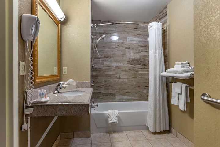 Room 35 of 50