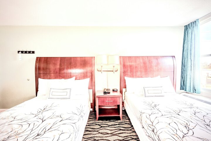 Room 44 of 96