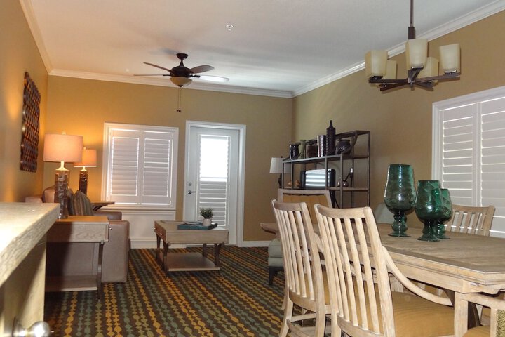 Kemah Boardwalk Inn
