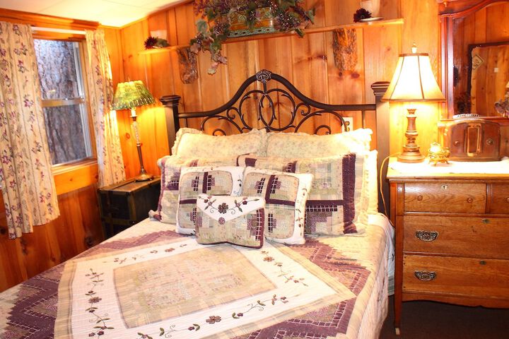 Room 53 of 182