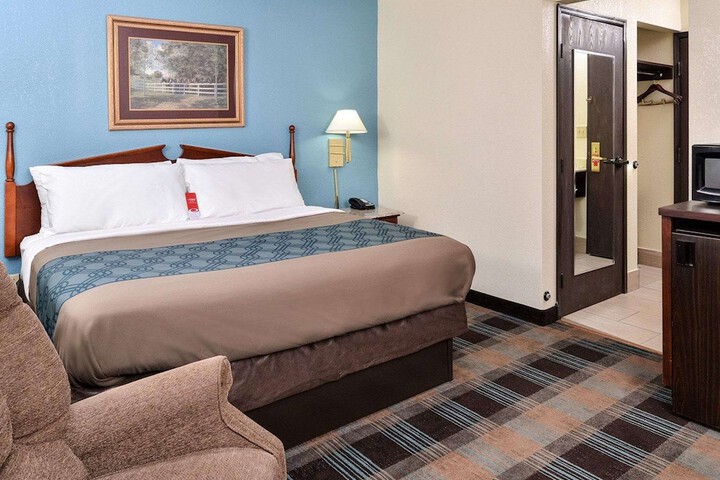 Econo Lodge Inn & Suites Shelbyville