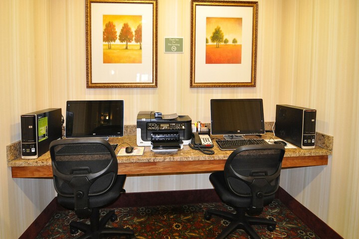 Country Inn & Suites by Radisson Conway, AR