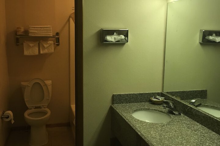 Room 22 of 27
