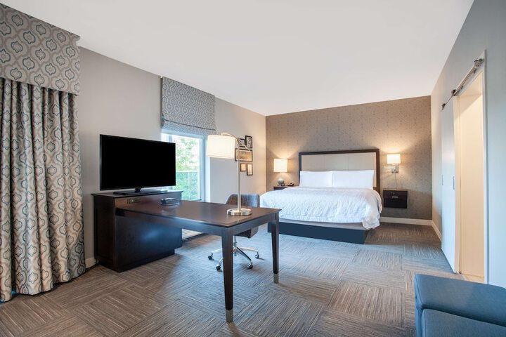 Room 11 of 43