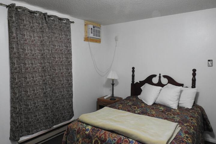 Room 18 of 34