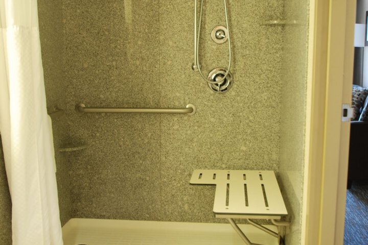 Room 16 of 27