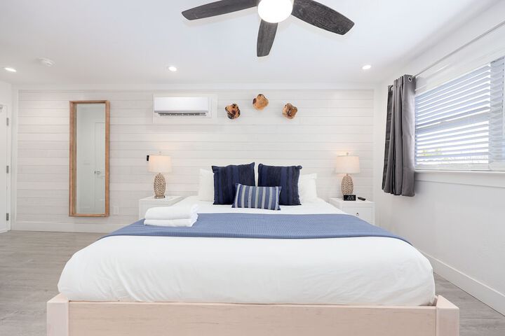 Siesta Key Beach Resort and Suites