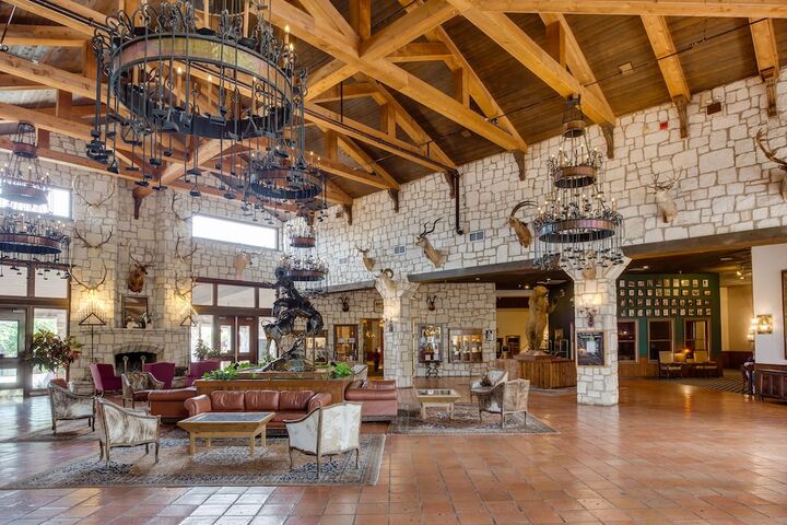 Hotel Interior 17 of 48