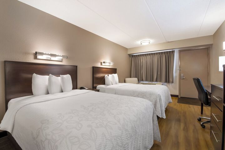 Room 13 of 35