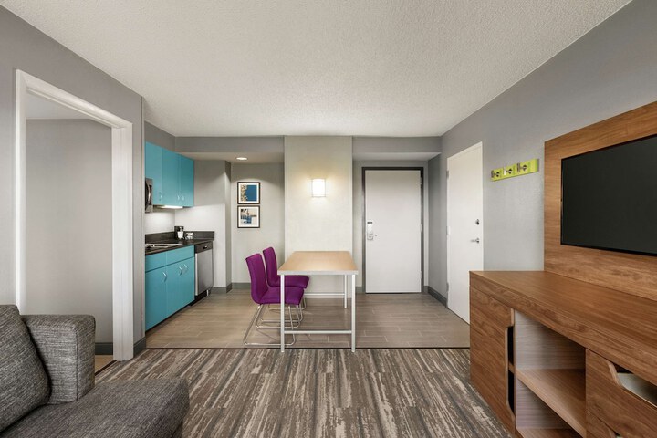 Room 22 of 31