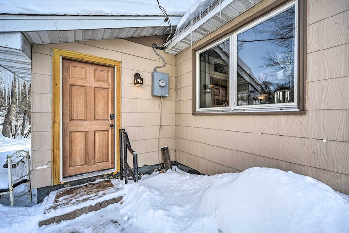 Family Home - Walk to Town & Balsam Lake!