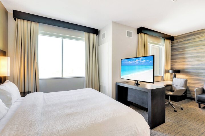 Room 15 of 28