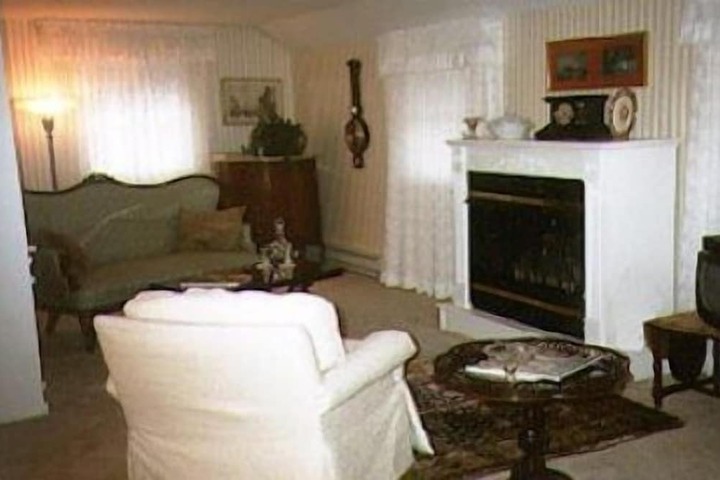 Room 17 of 21