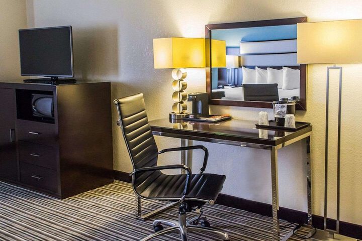 Room 14 of 36