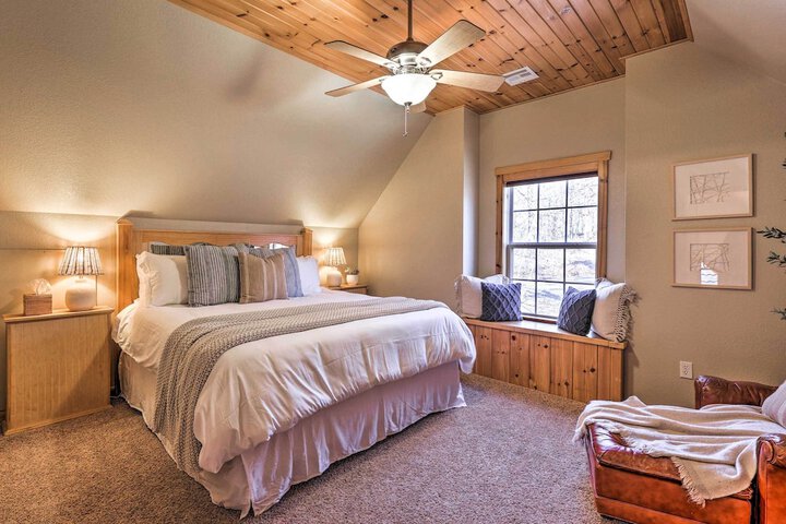 Pet-friendly Grand Lake House w / Dock & Kayaks!