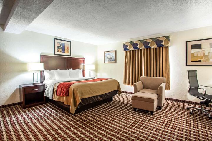 Room 16 of 64
