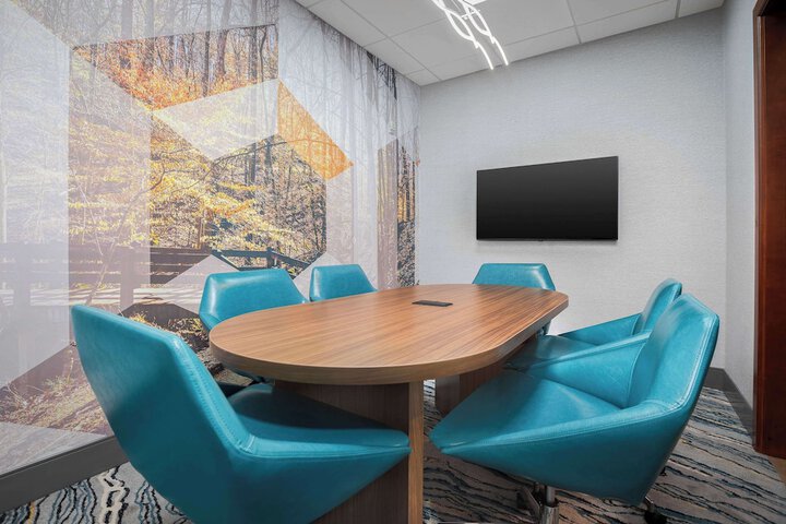 Hampton Inn & Suites ATL-Six Flags