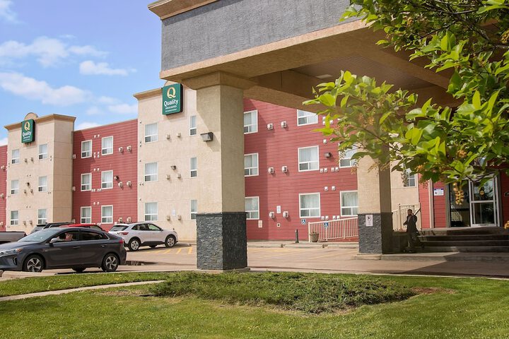 Hotel 3 of 55