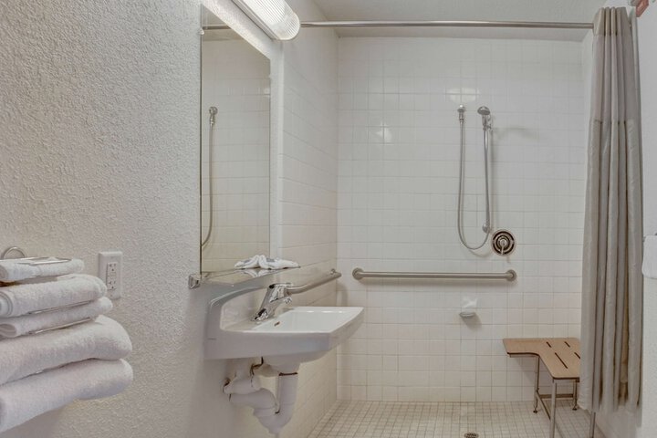 Motel 6 Medford OR