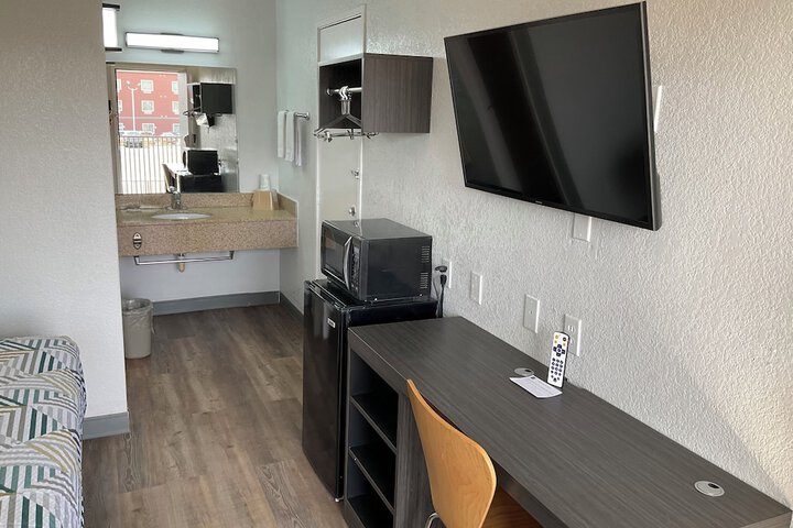 Room 22 of 26
