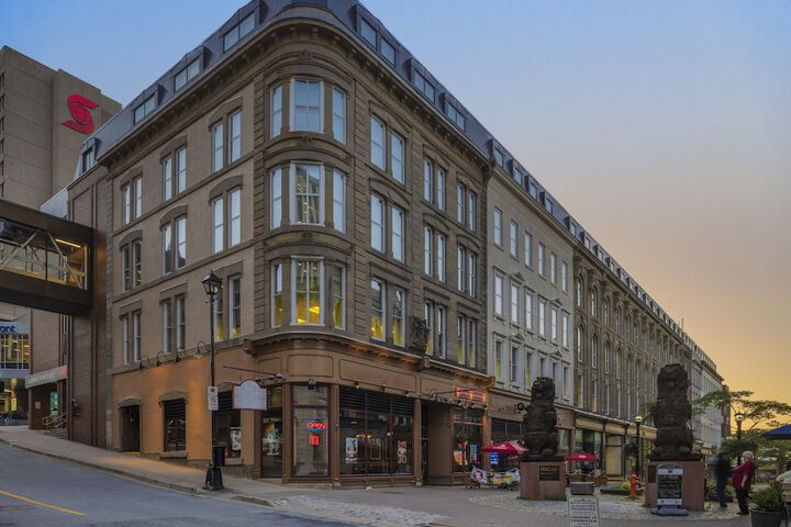 The Barrington Hotel