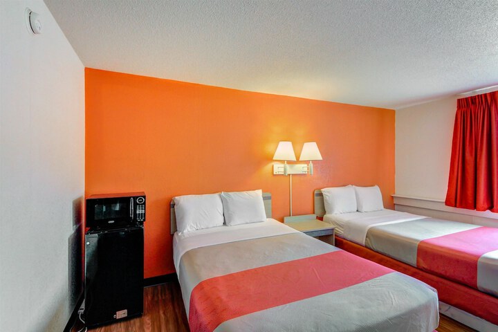 Room 21 of 29