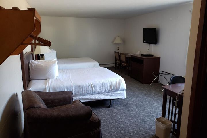 Room 33 of 55