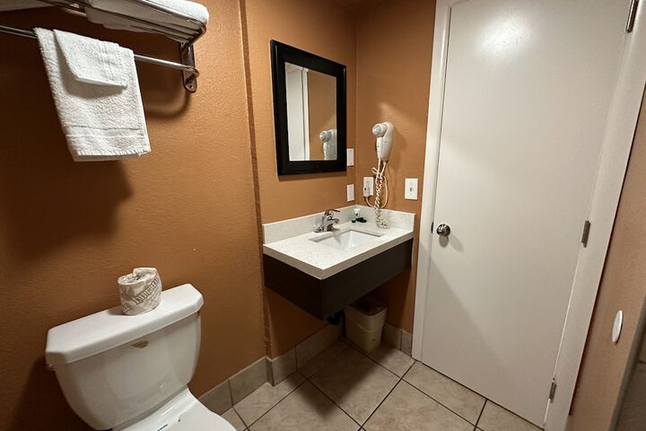 New Corral Motel