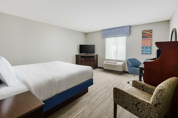 Room 7 of 27