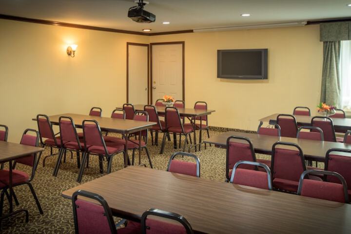 New Englander Inn Bennington