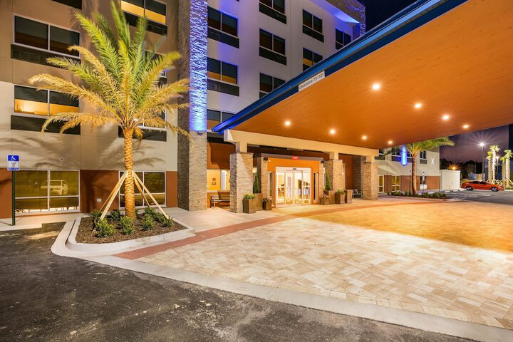 Hotel 10 of 45