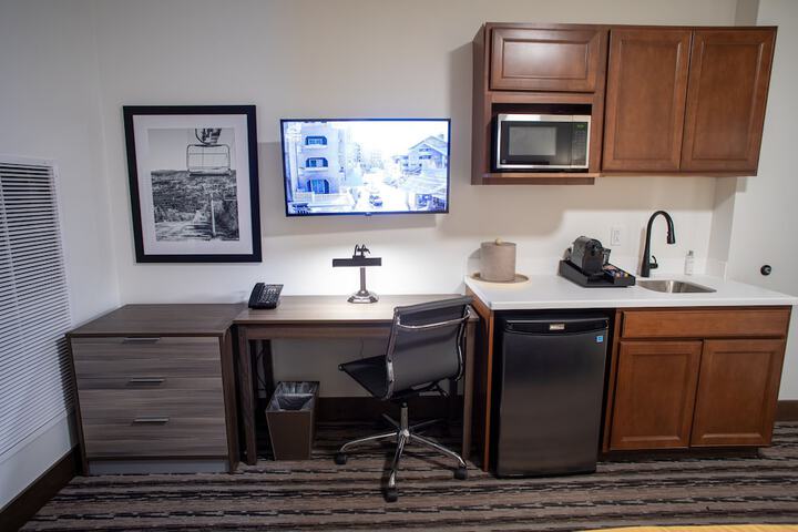 Room 62 of 84