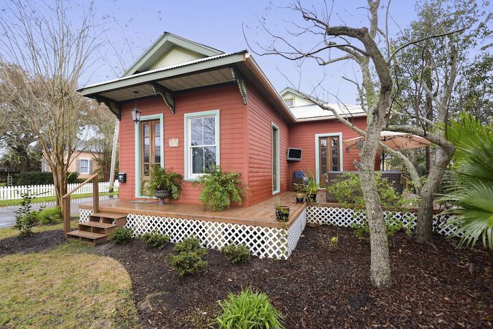 Carroll House Cottages
